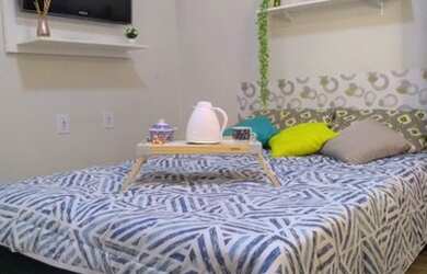 Imagem: A kitnet possui 1 Dormitório, 1 Banheiro, 1 Vaga na garagem