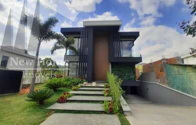 Imagem: A casa em condomínio possui 4 Dormitórios, 5 Banheiros, 5