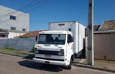 Imagem: A casa está localizado em Campo Pequeno, Colombo para alugar