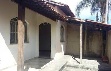 Imagem: A casa em condomínio possui 2 Dormitórios, 1 Banheiro, 2 Vagas