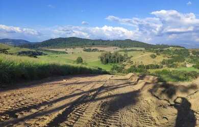 Imagem 4: Lote/Terreno para venda possui 500 metros quadrados em Jardim Imperial...