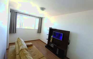 Imagem: O apartamento possui 2 Dormitórios, 1 Banheiro, 1 Vaga na garagem