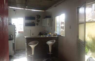 Imagem: A casa possui 1 Dormitório, 1 Banheiro e está localizado