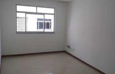 Imagem: O apartamento possui 2 Dormitórios, 1 Banheiro e está localizado