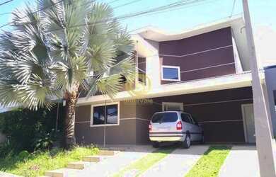 Imagem: A casa em condomínio possui 3 Dormitórios, 3 Banheiros, 4