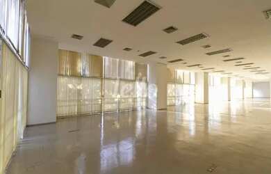 Imagem: O depósito possui 511m² de Área e está localizado em Centro