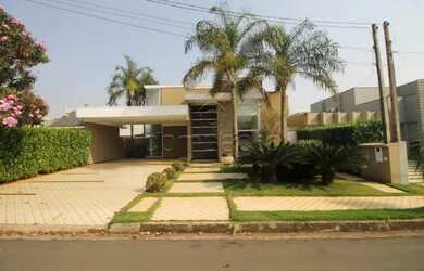 Imagem: A casa em condomínio possui 3 Dormitórios, 5 Banheiros, 2