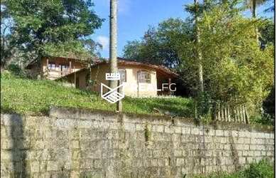 Imagem: A casa possui 1 Dormitório, 1 Banheiro, 172m² de Área e