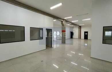 Imagem 11: Galpão para Locação em São Paulo, Casa Verde, 15 banheiros, 20 vagas