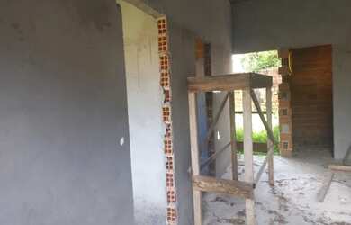 Imagem: A casa possui 2 Dormitórios, 1 Banheiro e está localizado