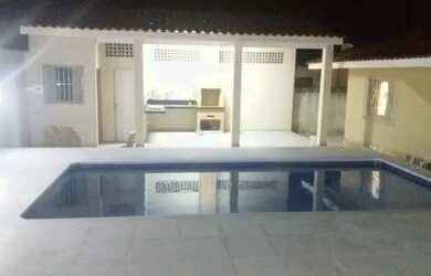 Imagem 2: Vendo troco casa litoral. Piscina, Churrasqueira, 200m² de Áreae4 Vagas...