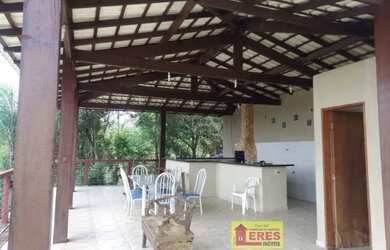 Imagem: A casa em condomínio possui 3 Dormitórios, 1 Banheiro e está