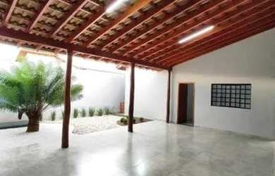 Imagem: A casa possui 3 Dormitórios, 2 Banheiros, 100m² de Área e