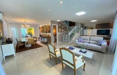 Imagem: A casa em condomínio possui 3 Dormitórios, 4 Banheiros, 2