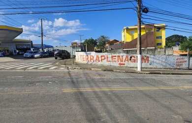 Imagem: O terreno possui 1.100m² de Área e está localizado em Aruja