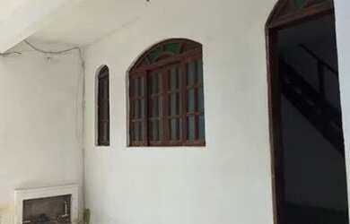 Imagem: A casa possui 3 Dormitórios, 3 Banheiros e está localizado