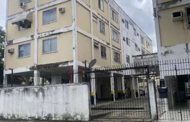 Imagem: O apartamento possui 2 Dormitórios, 1 Banheiro e 1 Vaga na