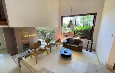 Imagem: A casa em condomínio possui 4 Dormitórios, 5 Banheiros, 4