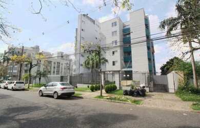 Imagem: O apartamento possui 3 Dormitórios, 1 Banheiro, 1 Vaga na garagem