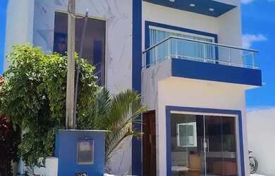 Imagem: A casa possui 3 Dormitórios, 3 Banheiros, 280m² de Área