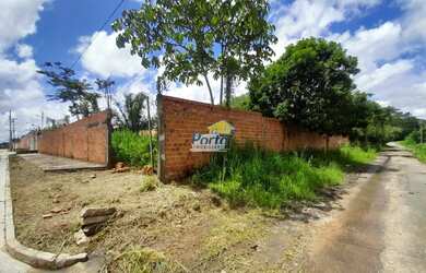 Imagem: O terreno possui 900m² de Área e está localizado em Ininga