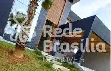 Imagem: A casa em condomínio possui 5 Dormitórios, 5 Banheiros, 4