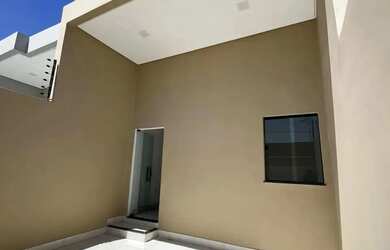 Imagem: A casa possui 3 Dormitórios, 2 Banheiros, 100m² de Área e