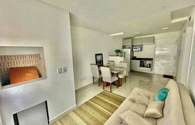 Imagem: O apartamento possui 1 Dormitório, 1 Banheiro, 1 Vaga na garagem