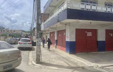 Imagem: O depósito possui 2 Vagas na garagem, 60m² de Área e está