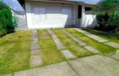 Imagem: A casa em condomínio possui 3 Dormitórios, 2 Banheiros, 2