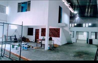 Imagem 13: Lojão, Alugo na Av. Duque de Caxias px. à Lomas Valentina, 900 m2