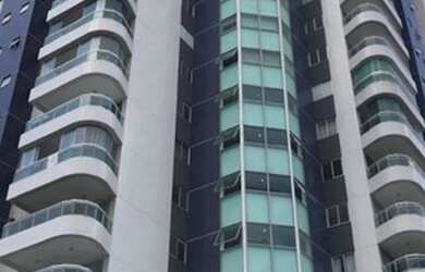 Imagem: O apartamento possui 4 Dormitórios, 5 Banheiros, 190m² de