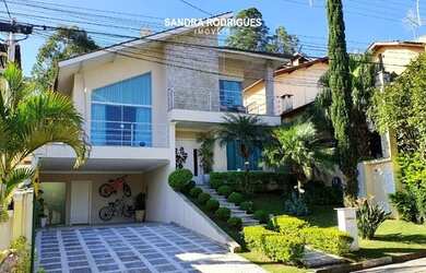 Imagem: A casa em condomínio possui 3 Dormitórios, 4 Banheiros, 2