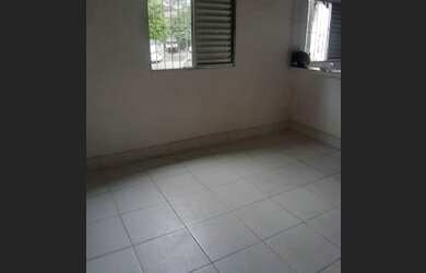 Imagem 2: Kitnet $ 700 Casa com 1 dormitório