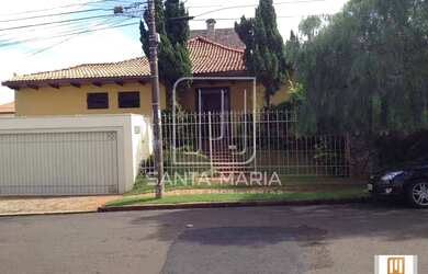 Imagem: O depósito possui 5 Vagas na garagem e 700m² de Área e está