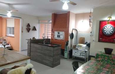 Imagem 1: Casa em JARDIM LINDOIA. 185m² de Área, 4 Vagas na garageme3 Dormitórios