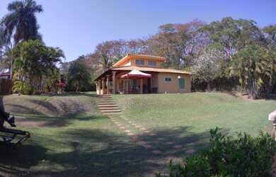 Imagem: A chácara possui 1.563m² de Área e está localizado em Vila