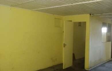 Imagem 2: Galpão Praia Campista c/ 3 banheiros, escritório, mezanino, área toda...