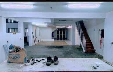 Imagem 12: Lojão, Alugo na Av. Duque de Caxias px. à Lomas Valentina, 900 m2