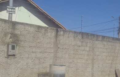 Imagem: A casa possui 3 Dormitórios, 2 Banheiros, 285m² de Área e