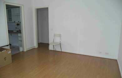 Imagem: O apartamento possui 2 Dormitórios, 2 Banheiros, 70m² de Área