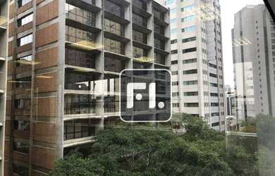 Imagem: O depósito possui 5 Vagas na garagem, 250m² de Área e está