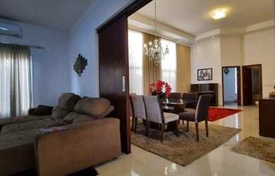 Imagem: A casa em condomínio possui 3 Dormitórios, 5 Banheiros, 4