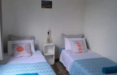 Imagem 5: Lindo Residencial para Venda ou Arrendamento com 4 casas e piscina