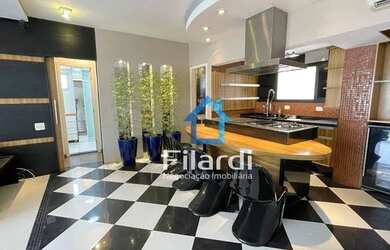 Imagem: O apartamento possui 2 Dormitórios, 2 Banheiros, 2 Vagas na