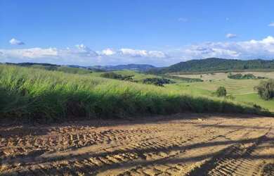 Imagem 1: Lote/Terreno para venda possui 500 metros quadrados em Jardim Imperial...