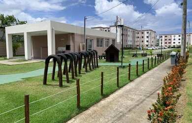 Imagem: O apartamento possui 2 Dormitórios, 1 Banheiro, 1 Vaga na garagem