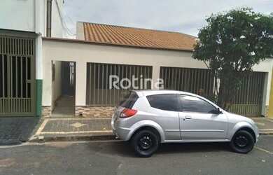 Imagem: A casa possui 2 Dormitórios, 1 Banheiro, 45m² de Área e