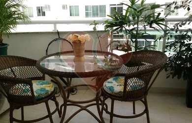 Imagem: O apartamento possui 2 Dormitórios, 2 Banheiros, 1 Vaga na