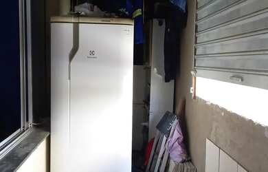 Imagem 6: VENDO UMA CASA. Varanda, 10m² de Área, 1 Vaga na garageme3 Dormitórios